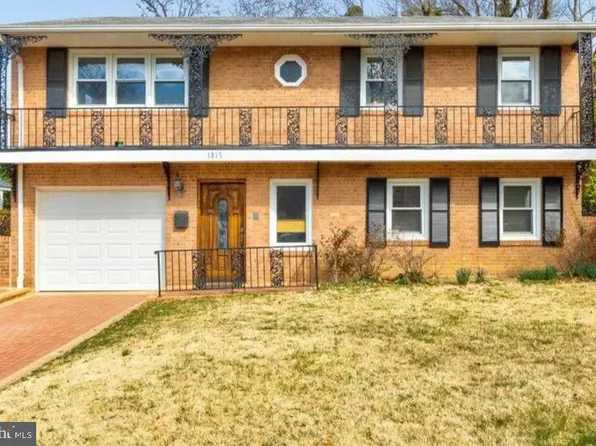 1317 22nd St S, Arlington, VA 22202