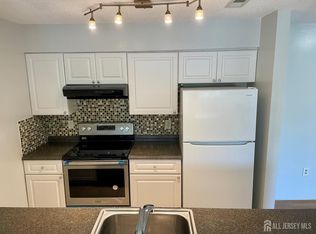 9201 Tamarron Dr, Plainsboro, NJ 08536
