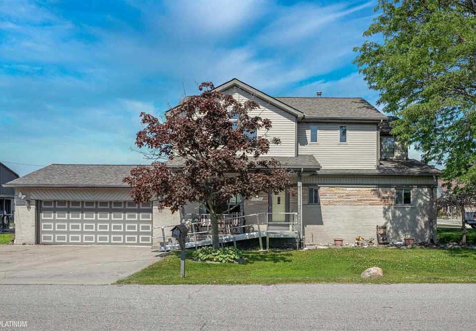 1st image of 35798 Schmid Dr