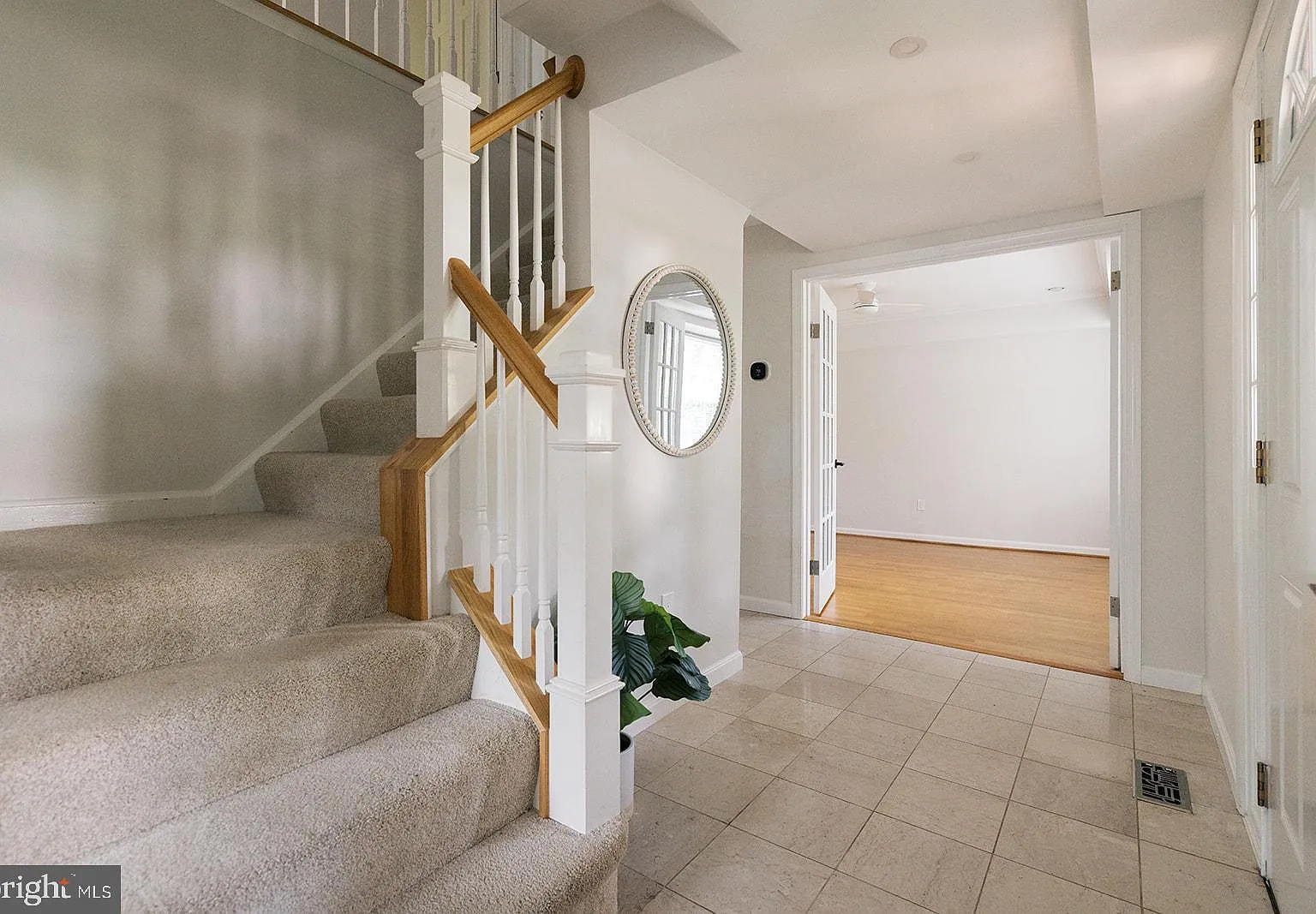 4 bed, 2.5 bath, 2231 sqft, $3,900 — Photo 3