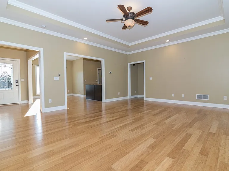 114 Lowball Ln — Photo 9