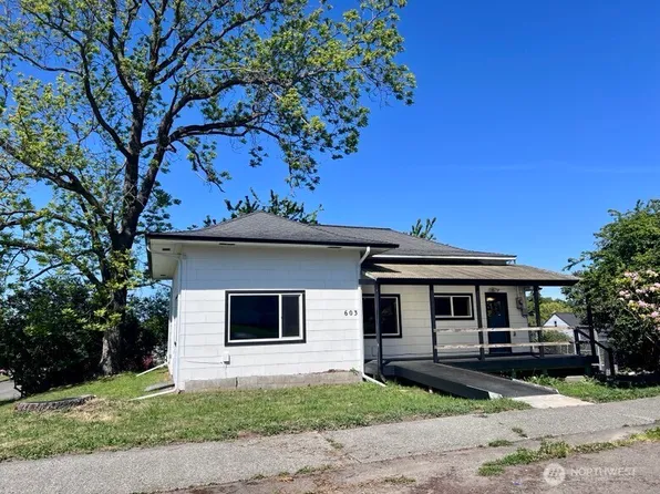 603 E 10th St, Port Angeles, WA 98362
