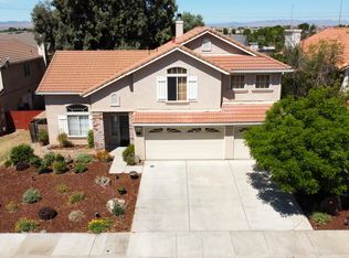 1833 Walter Dr, Los Banos, CA 93635