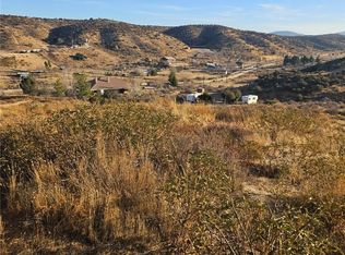 15 Indian Trl, Hesperia, CA 92345