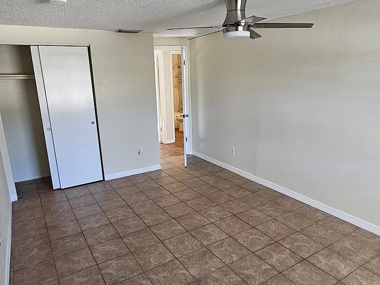 3919 3rd Avenue Dr E #3919 — Photo 13