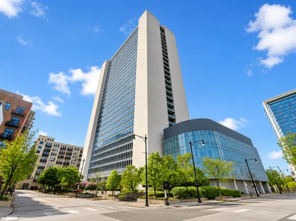 500 W Superior St Unit 604, Chicago, IL 60610