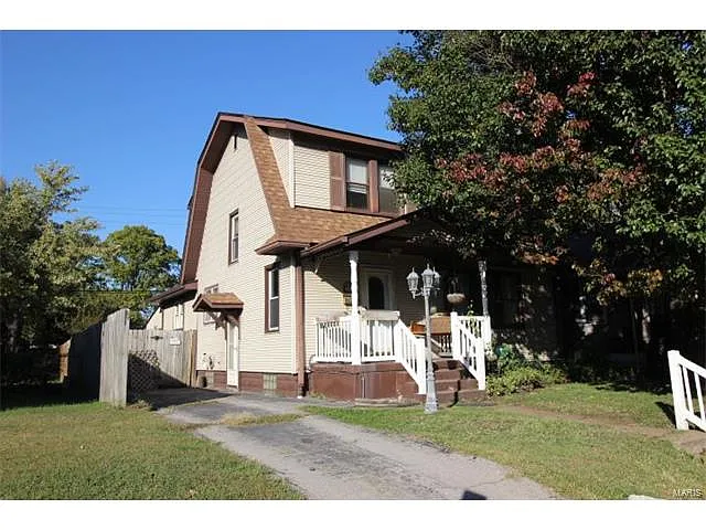 2327 Hodges Ave photo 1