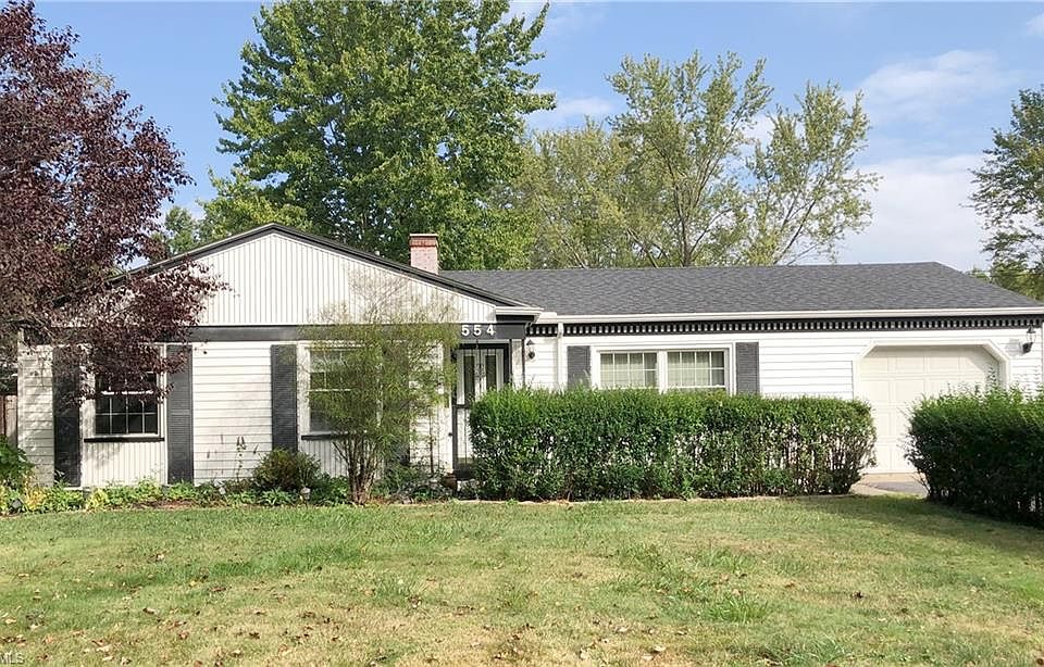 1st image of 554 Pierce Dr