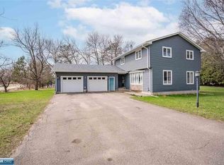 5461 Daffodil Ave, Virginia, MN 55792