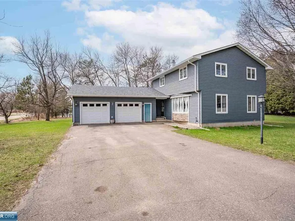 5461 Daffodil Ave, Virginia, MN 55792