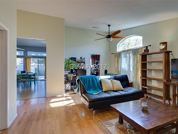 3rd image of 6074 Shadow Oak Dr