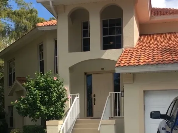 1061 Egrets Walk Cir APT 201, Naples, FL 34108