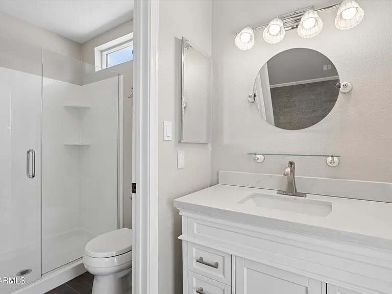 5401 E Beck Ln — Photo 32