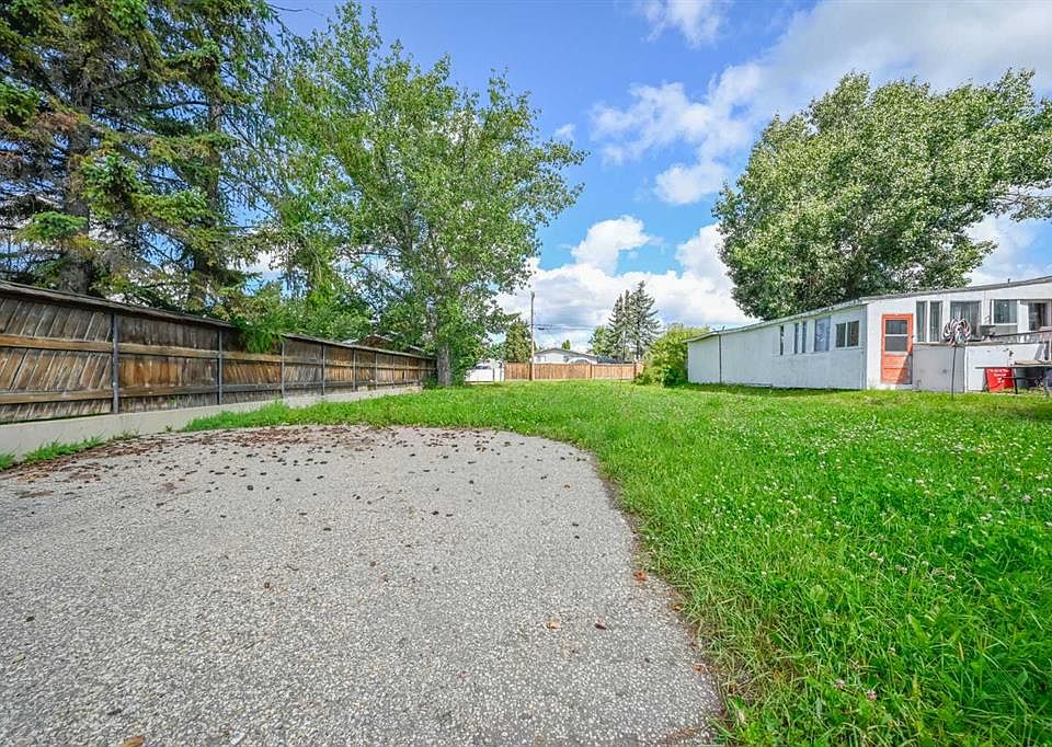 1st image of 4429 51st Ave