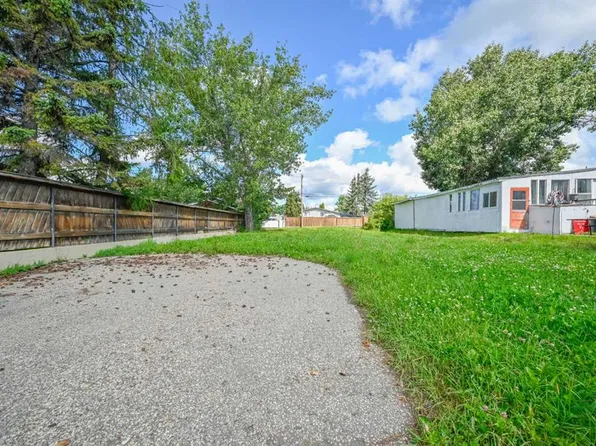 4429 51st Ave, Valleyview, AB T0H 3N0
