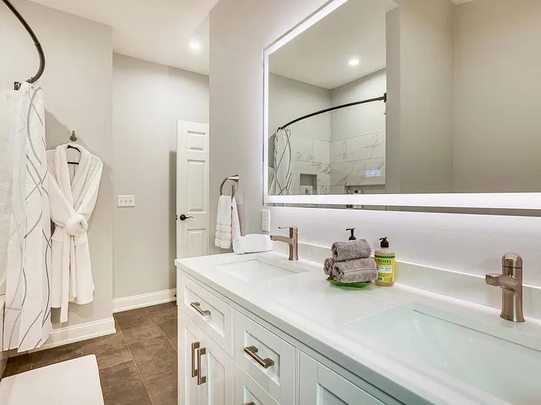 37 Pinecrest Dr #A — Photo 11