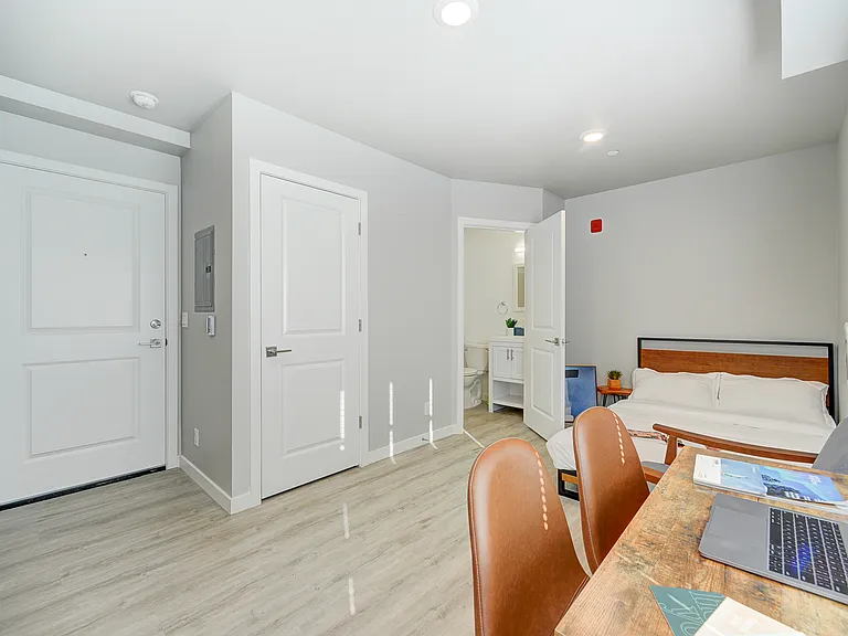 Ace Apartments — Photo 32