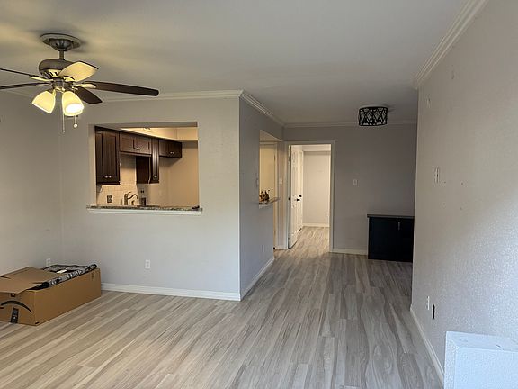 2nd image of 1118 Murrayhill Dr APT 11