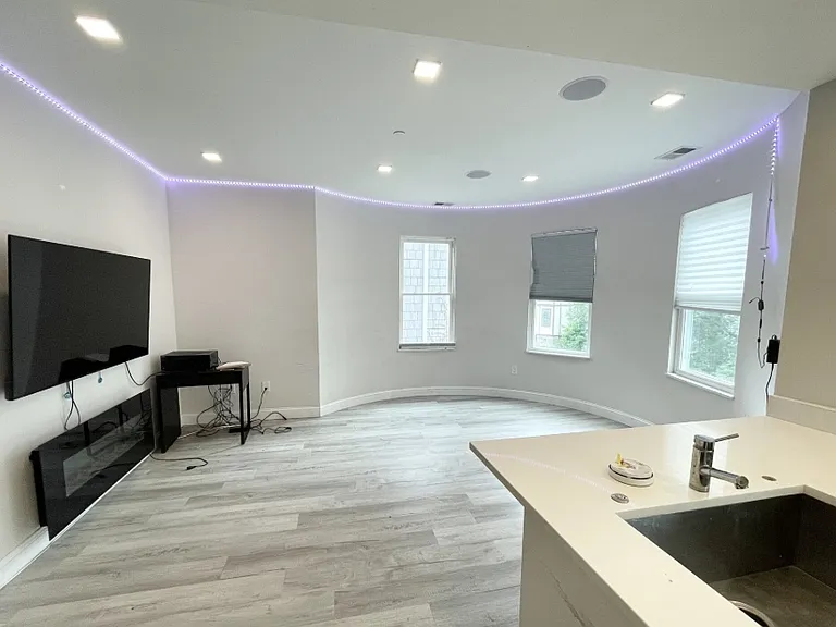 113 Hillside St #3 — Photo 2
