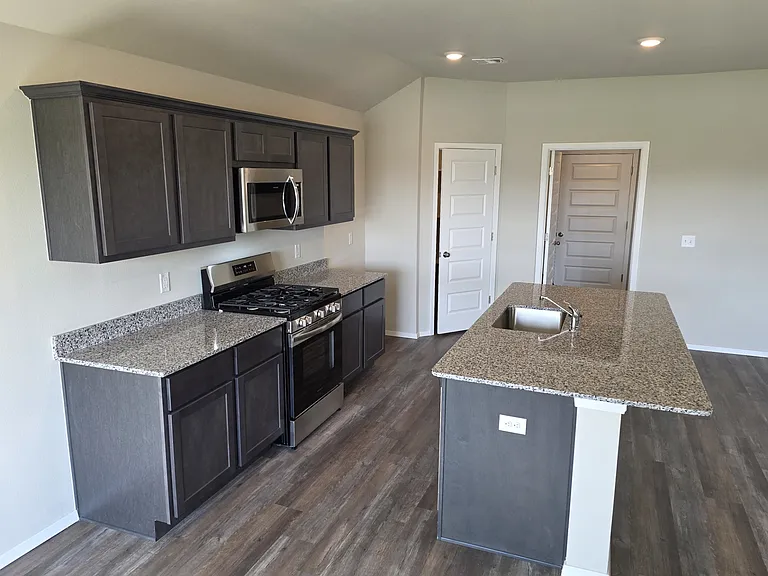 1331 E Honolulu Pl — Photo 22