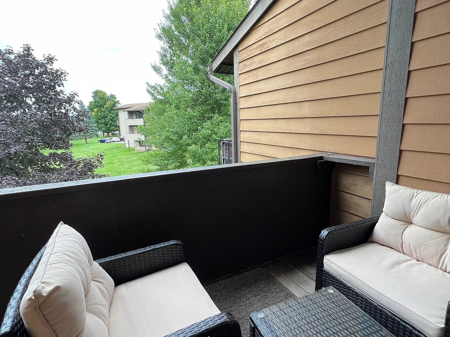 2 bed, 903 sqft, $1,475 — Photo 2