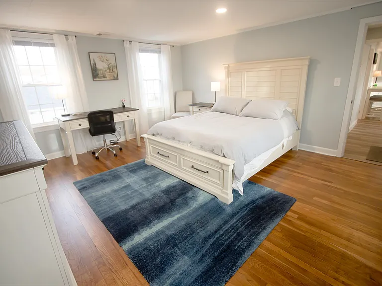479 Main St #2 — Photo 16