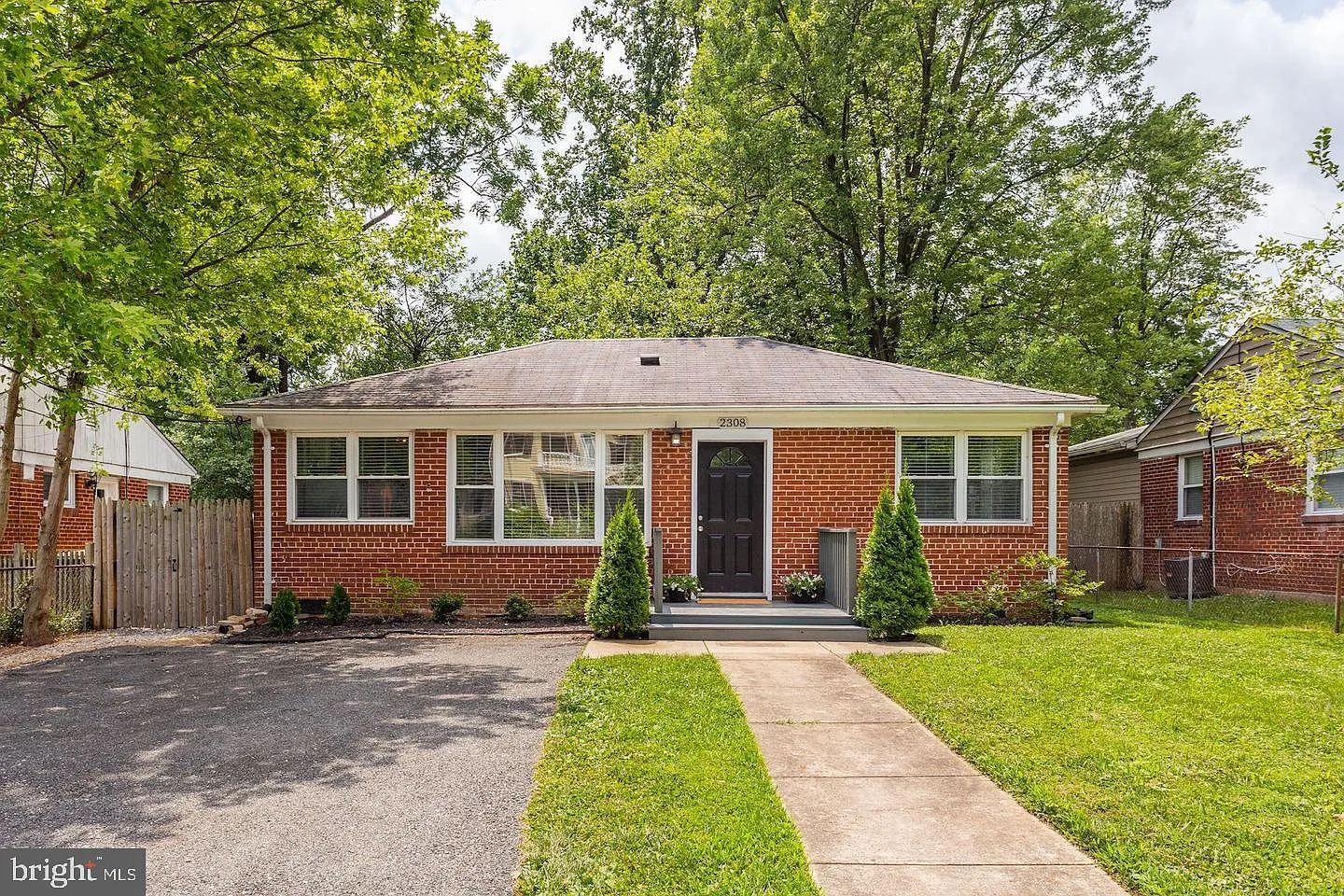 3 bed, 1.0 bath, 840 sqft, $2,750 — Photo 1