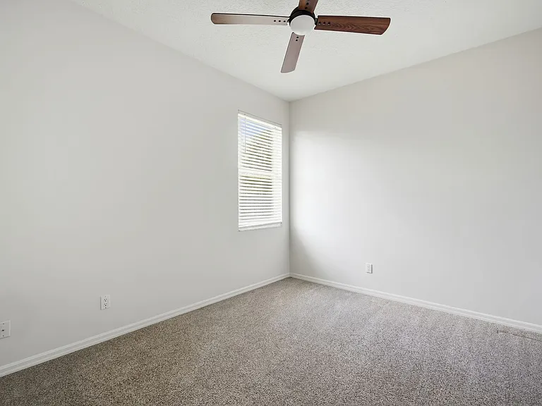 9810 Bennington Dr — Photo 19