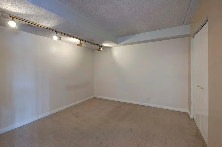 805 29th Street #210 — Photo 7
