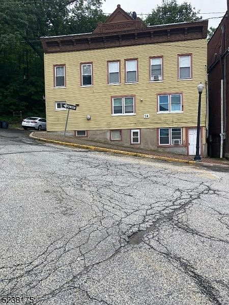 1st image of 76 Fountain Sq #4