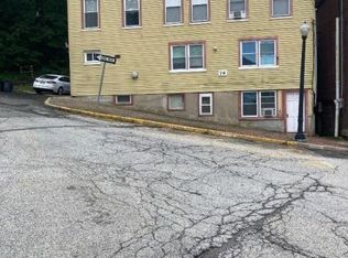 76 Fountain Sq #4, Sussex, NJ 07461