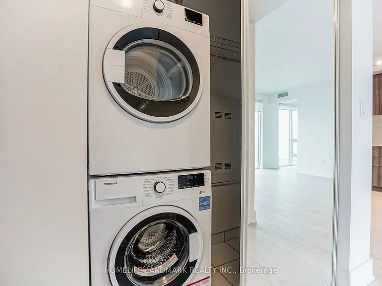 955 Bay St #3806 — Photo 21