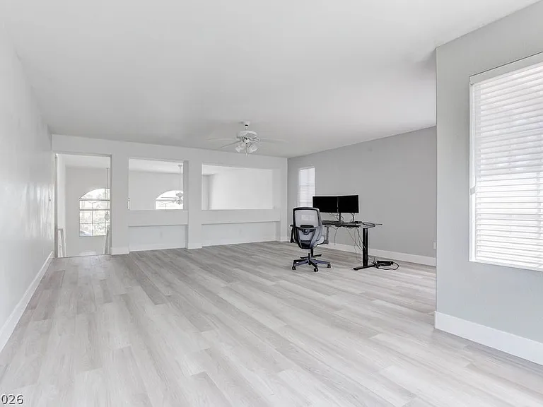 1 Rising Sun Ct — Photo 23