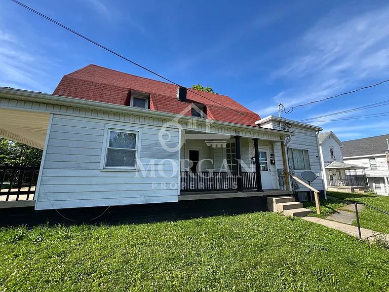 1102 Thornburg St — Photo 1