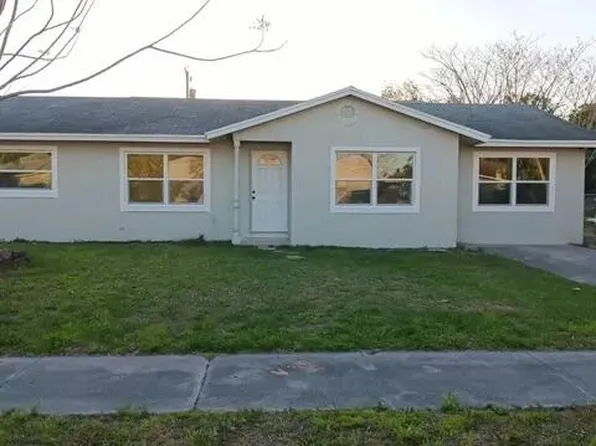 107 Bedford Dr, Fort Pierce, FL 34946