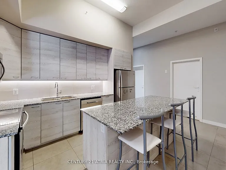 280 Lester St #308 — Photo 7
