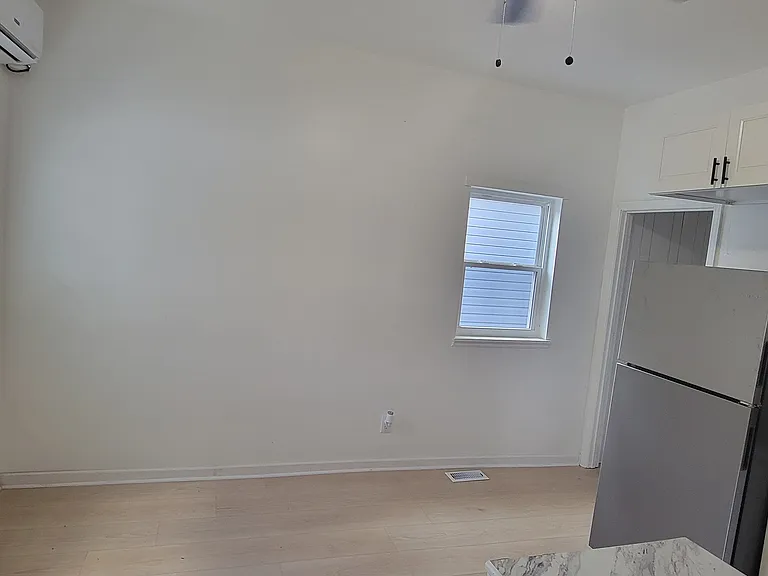 2513 Youman St #2513 — Photo 2