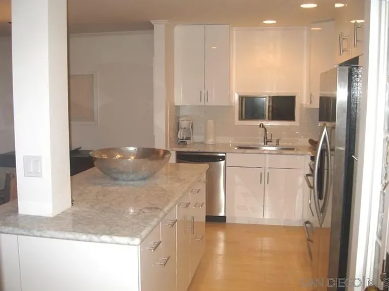 8263 Camino Del Oro #279 — Photo 16