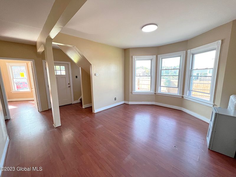 2nd image of 1019 Palmer Avenue