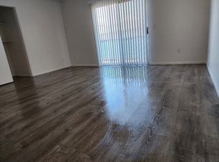 16518 Avalon Ave APT 8, Victorville, CA 92395