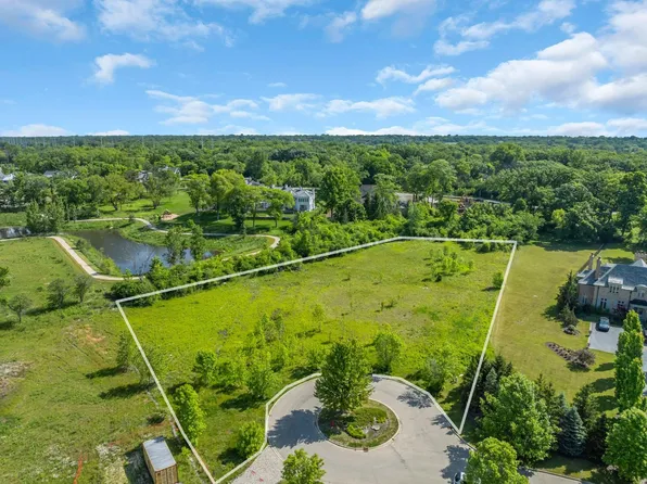315 Stable Ln, Lake Forest, IL 60045