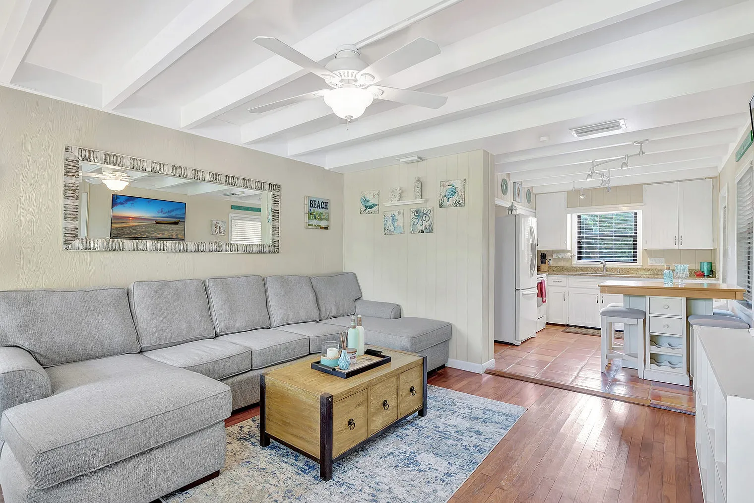 4 bed, 4.0 bath, 2023 sqft, $9,778 — Photo 2