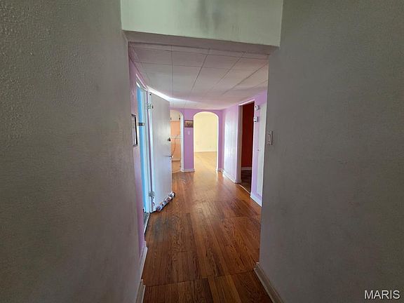 4th image of 1103 Lester St