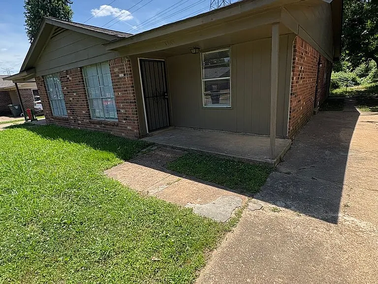 3385 Barbwood Dr — Photo 36