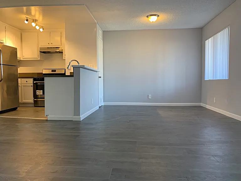 5011-5015 Monte Vista St #301 — Photo 1