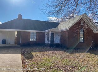 10085 Phillips Dr, Olive Branch, MS 38654