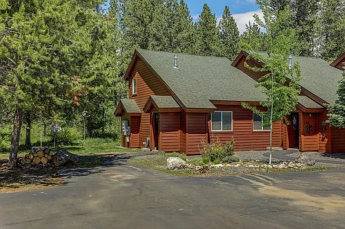 137 E Stibnite Ave Photo 1