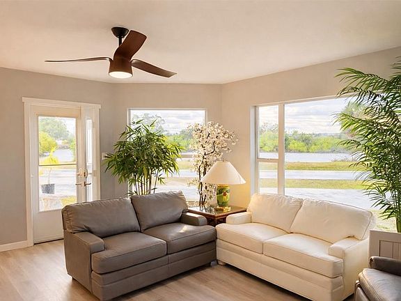 4th image of 4172 Tarpon Rd