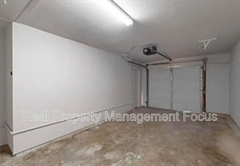 14724 Overview Dr — Photo 38
