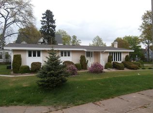322 S 5th St, Escanaba, MI 49829